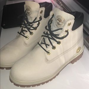 BEIGE BLACK & GOLD  TIMBERLAND BOOTS
